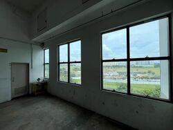 8B @ Admiralty (D27), Factory #550269861